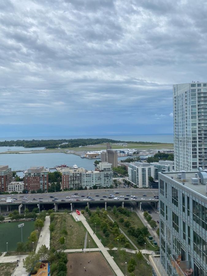 Toronto Downtown Luxurious Stylish 3 Bedroom 3 Bath 2 Balconies Near Rogers Centre Lakeview Condo Kültér fotó